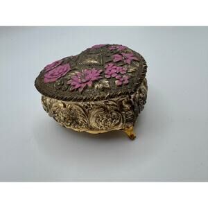 Vintage Heart Shaped Jewelry Trinket Box Gold Tone Pink Floral‎ Raised Design